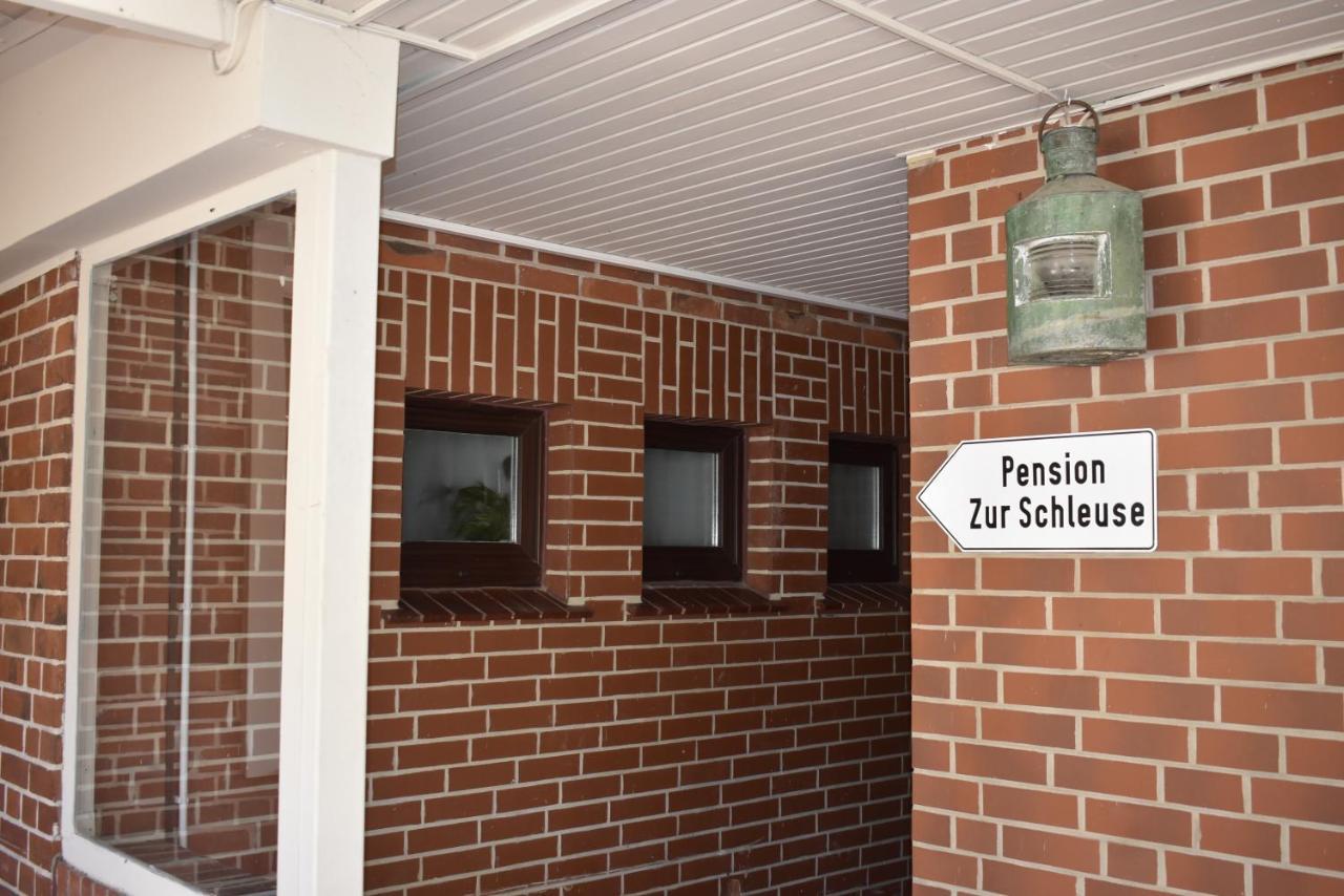 Pension Zur Schleuse Garni Am Elbe Luebeck - Kanal In Witzeeze Exterior photo