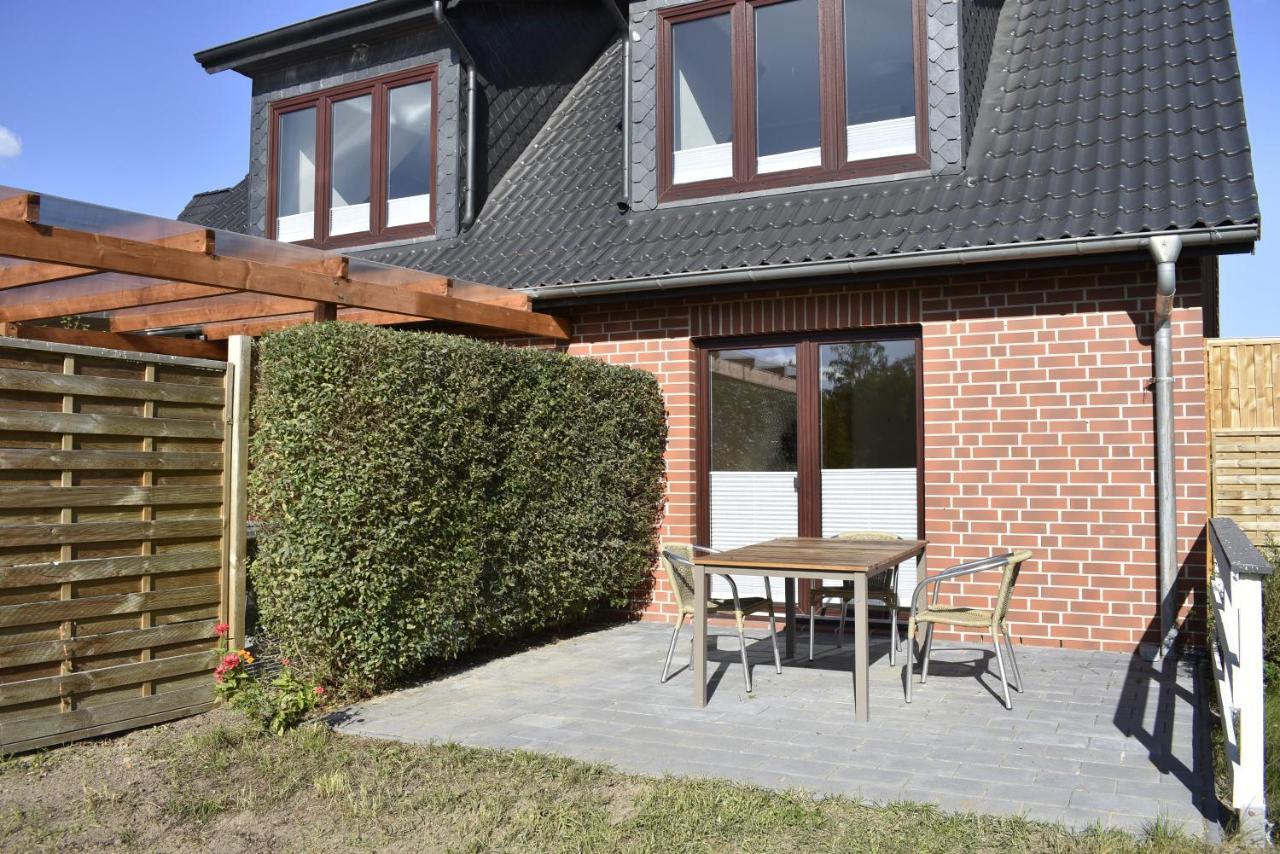 Pension Zur Schleuse Garni Am Elbe Luebeck - Kanal In Witzeeze Exterior photo